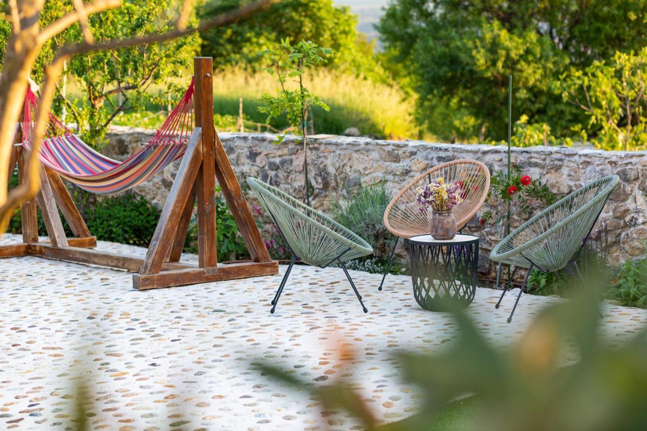 Holiday Home - Villa Thorak Anić Eksteriør bilde