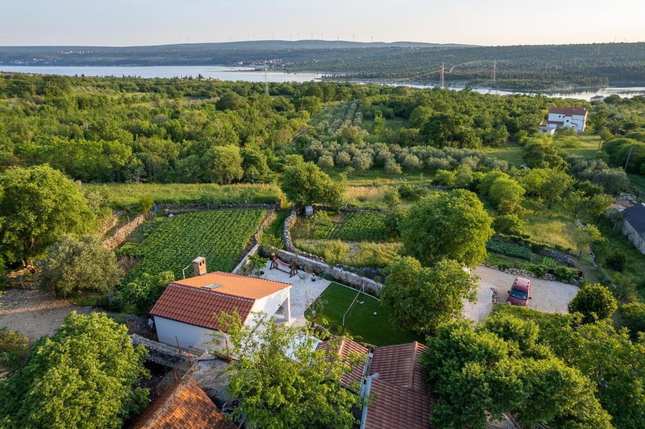 Holiday Home - Villa Thorak Anić Eksteriør bilde