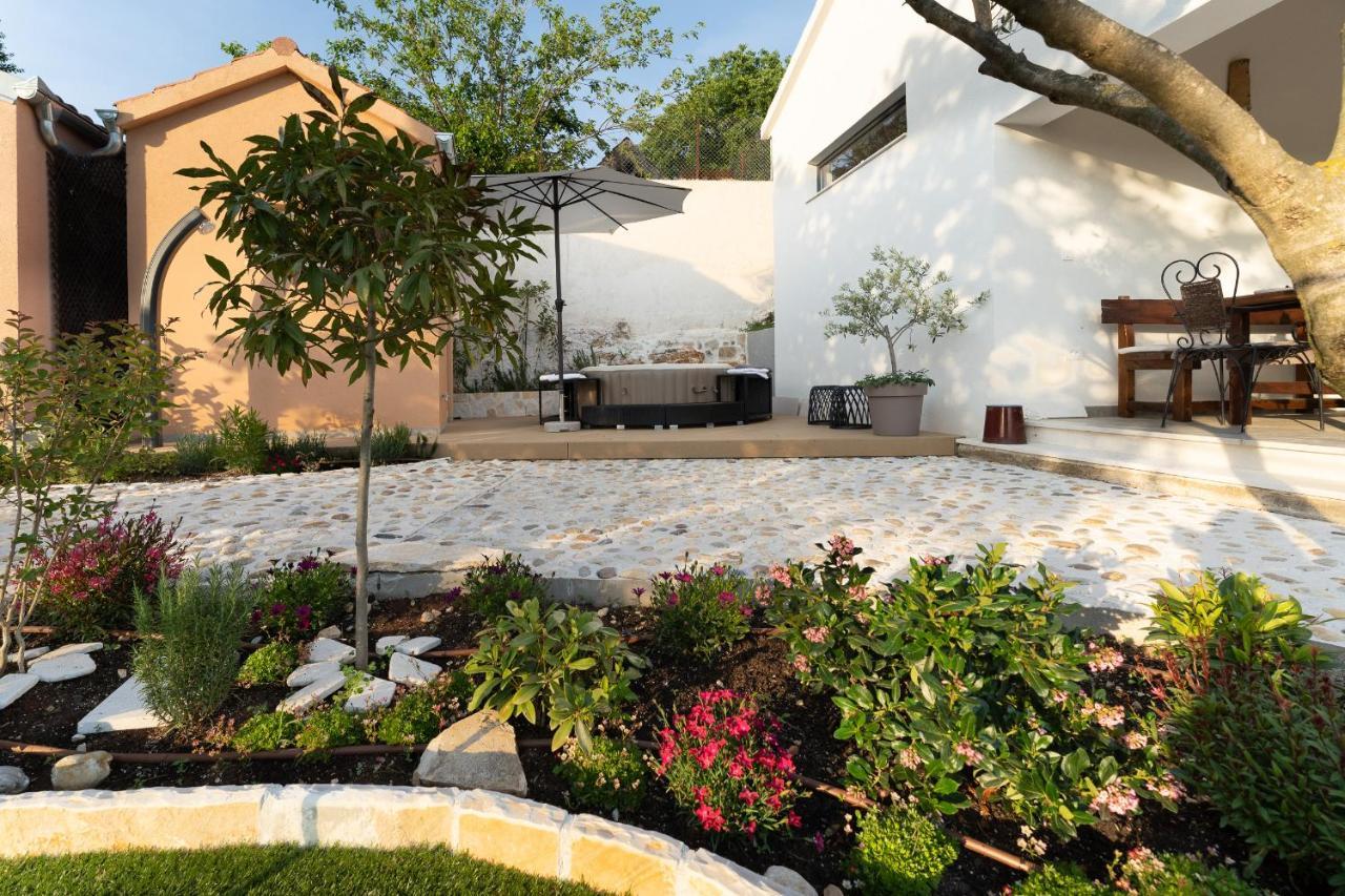 Holiday Home - Villa Thorak Anić Eksteriør bilde