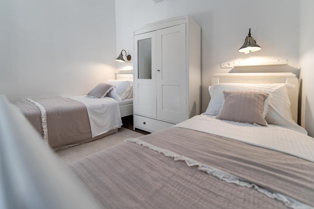 Holiday Home - Villa Thorak Anić Eksteriør bilde