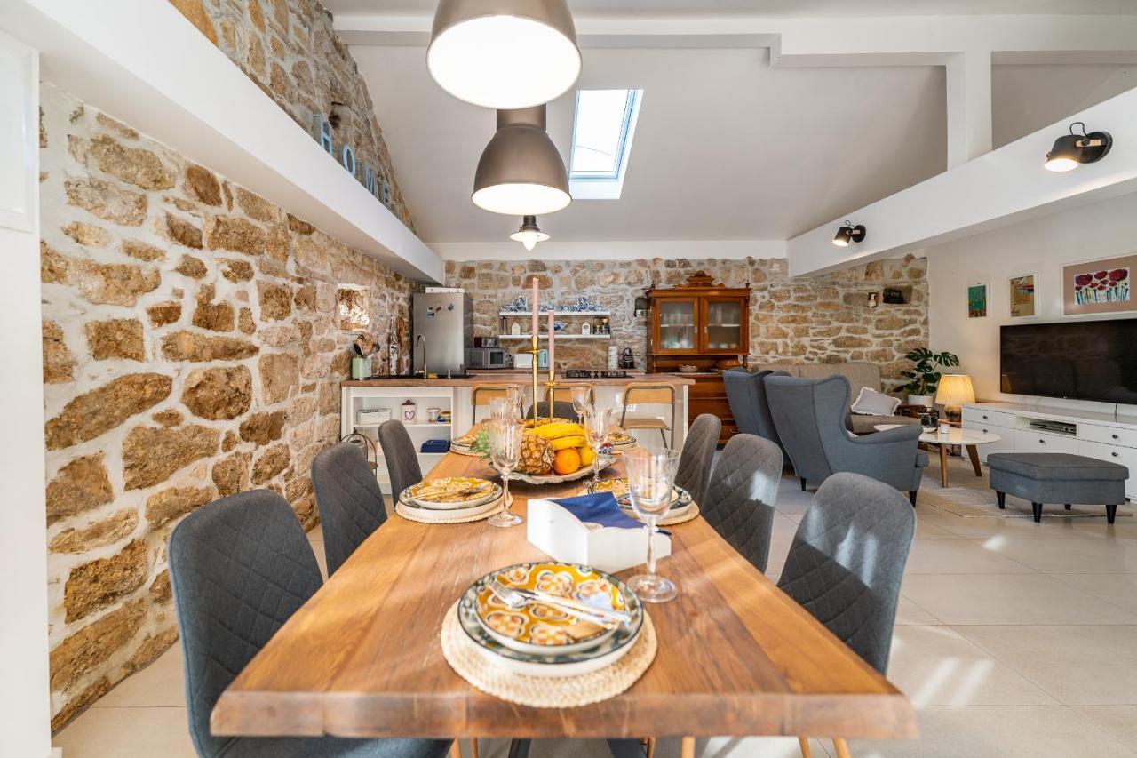 Holiday Home - Villa Thorak Anić Eksteriør bilde